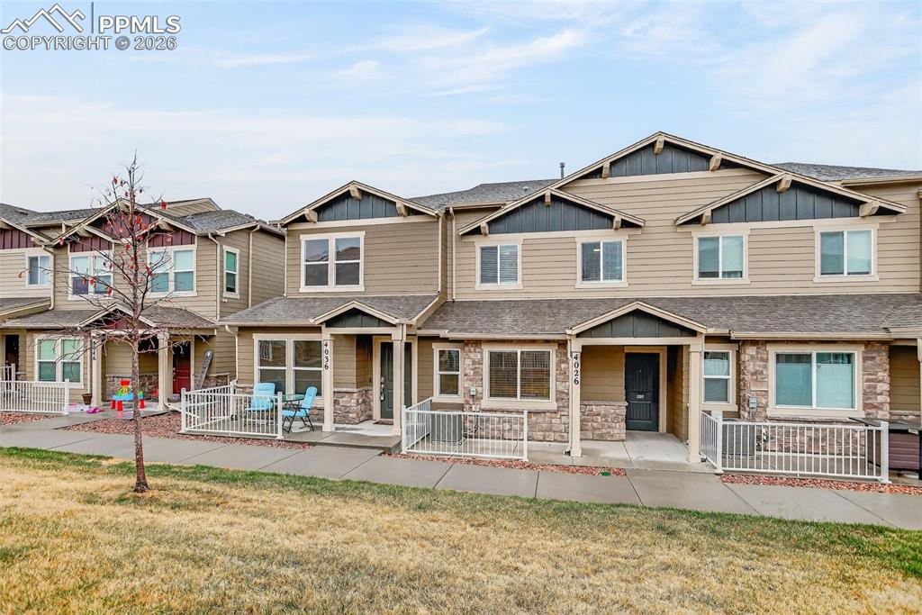 Image 33 of 33: Front of Structure