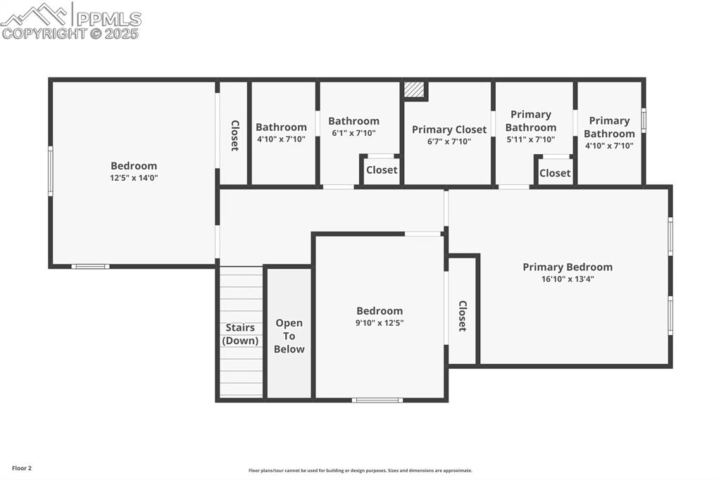Image 26 of 27: View of room layout