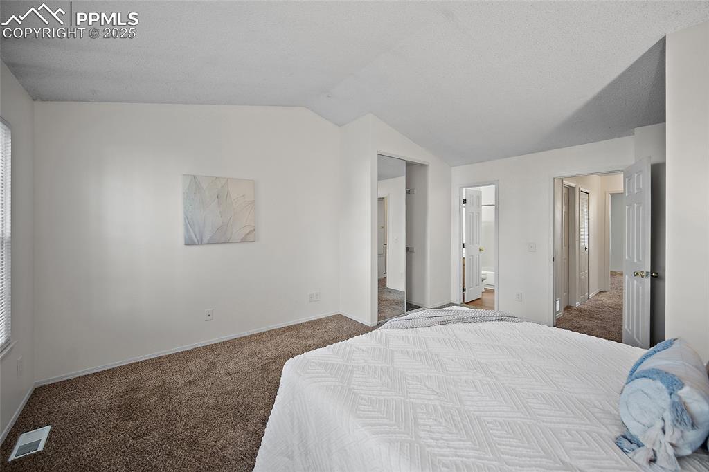 Image 14 of 28: Bedroom