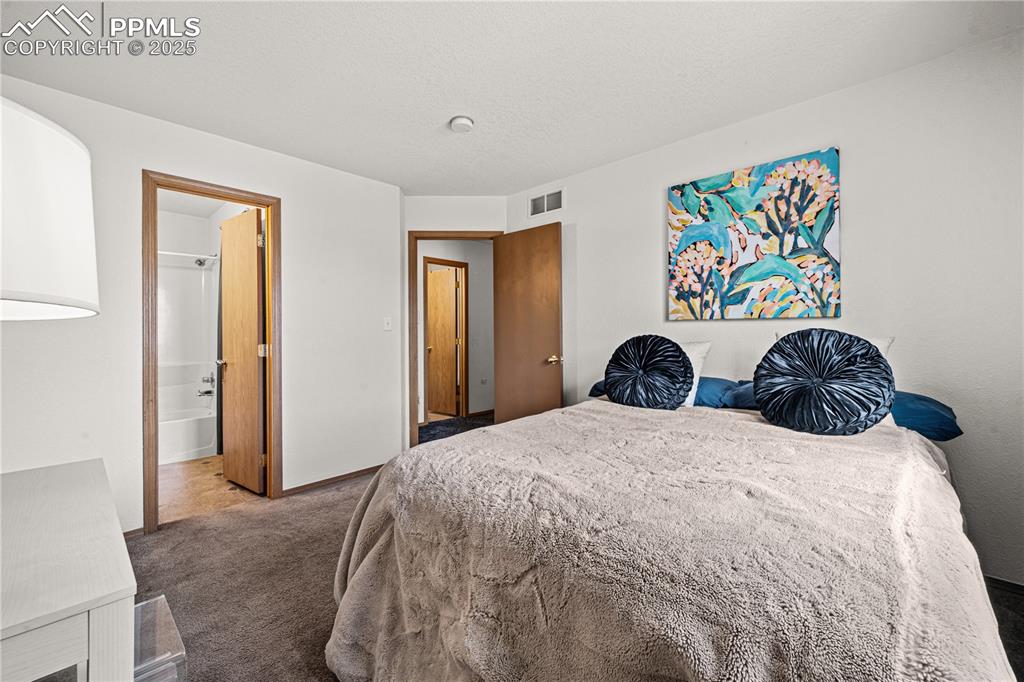 Image 9 of 28: Bedroom