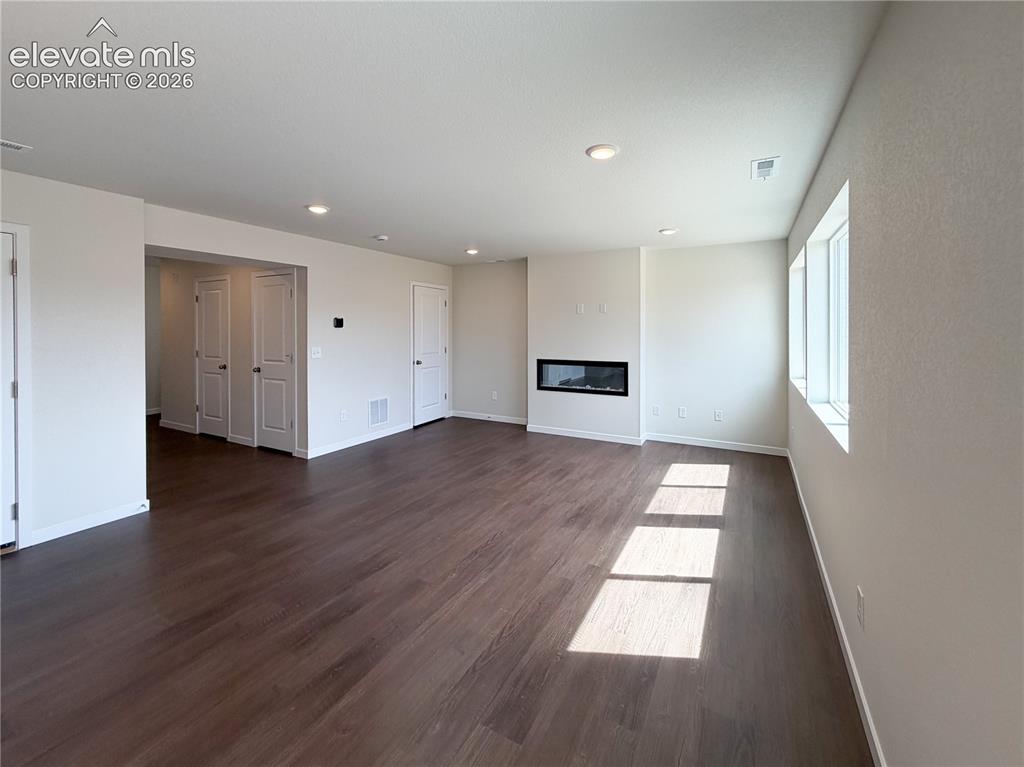 Image 11 of 28: Living Room
