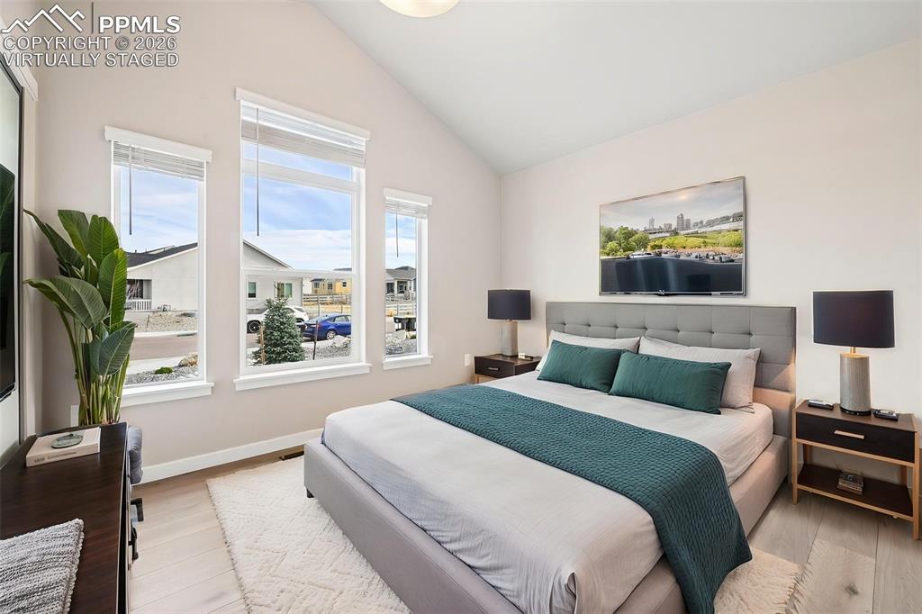 Image 29 of 50: Main Level 2nd bedroom