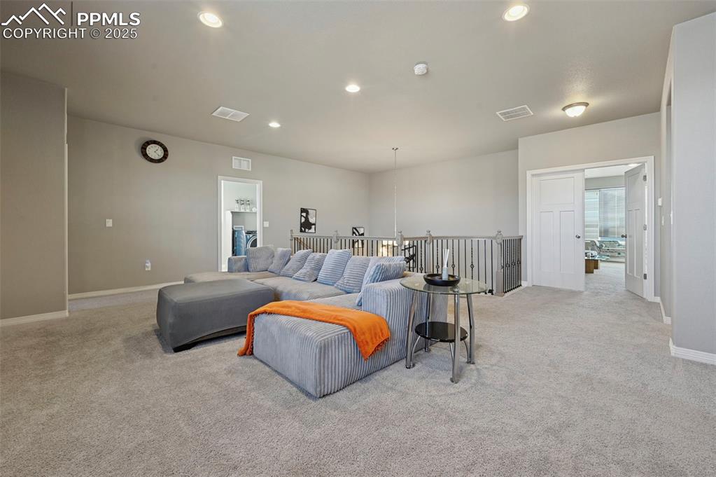 Image 23 of 37: Living Room