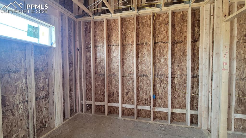 Image 10 of 22: Closet