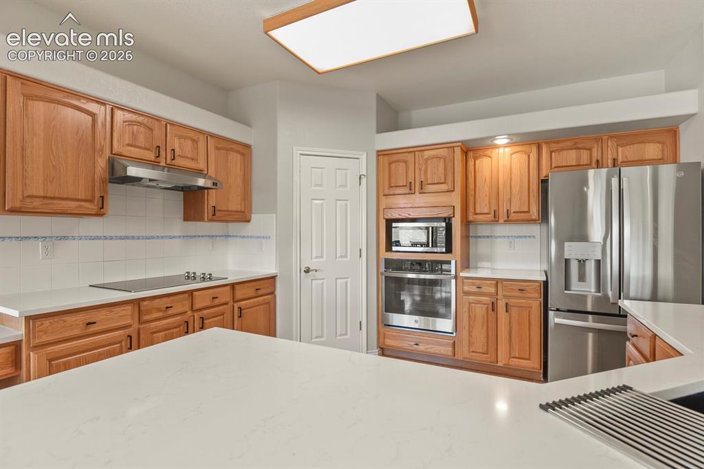 Image 16 of 50: REMODELED!!!
