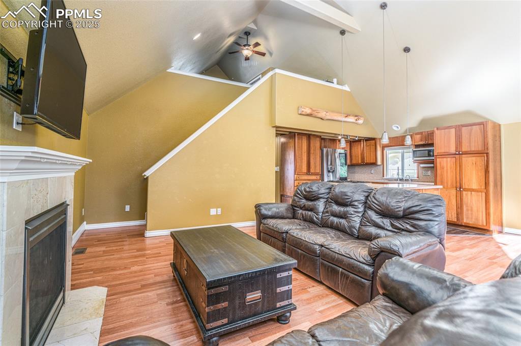 Image 12 of 50: Living Room