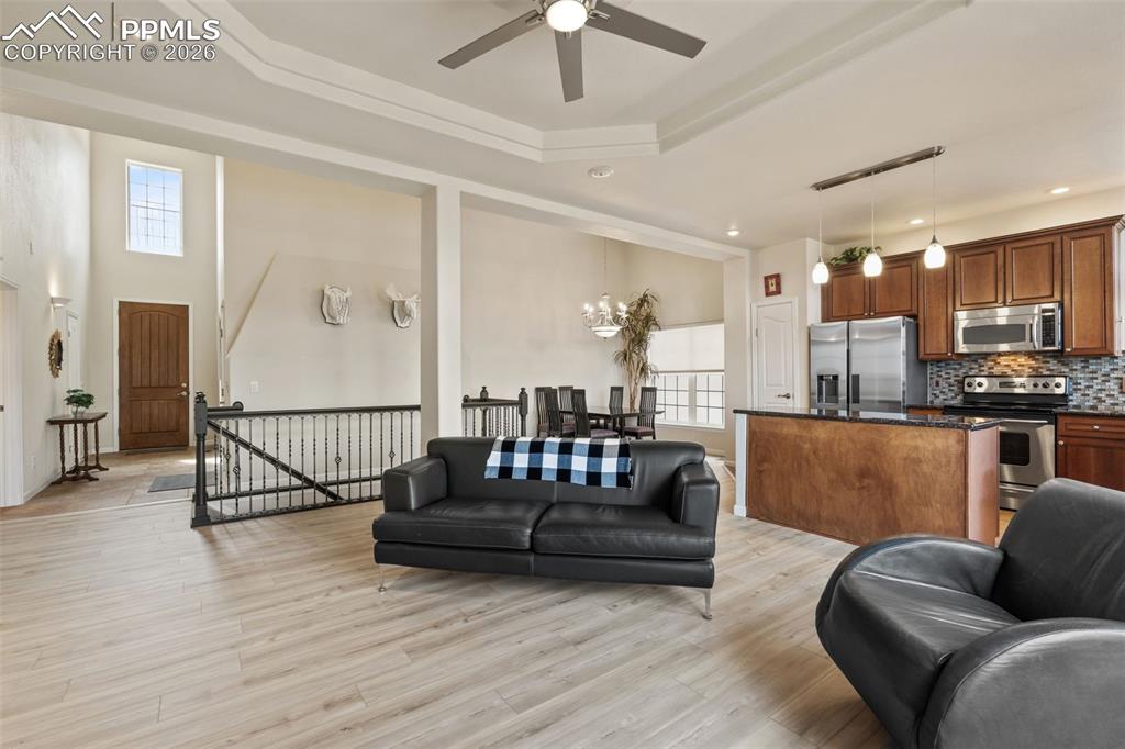 Image 18 of 39: Living Room