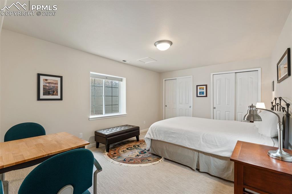 Image 31 of 39: Bedroom