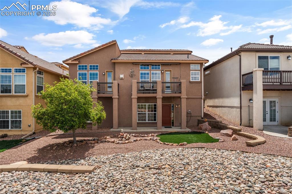 Image 39 of 39: Back of Structure