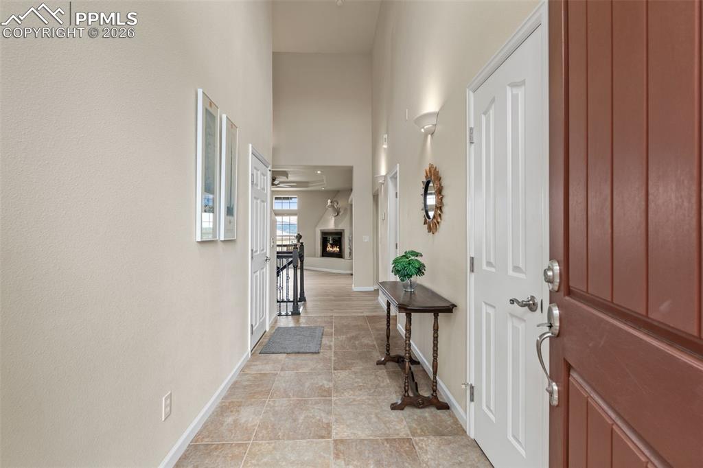 Image 4 of 39: Entry