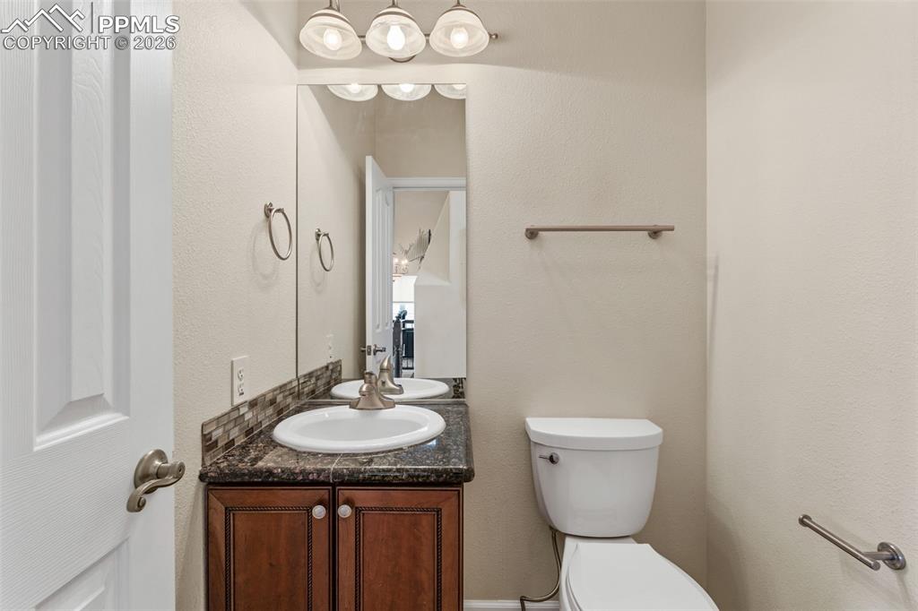 Image 6 of 39: Bathroom