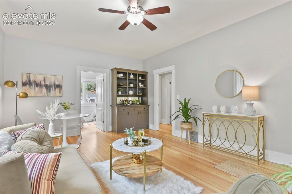Image 6 of 25: Living Room