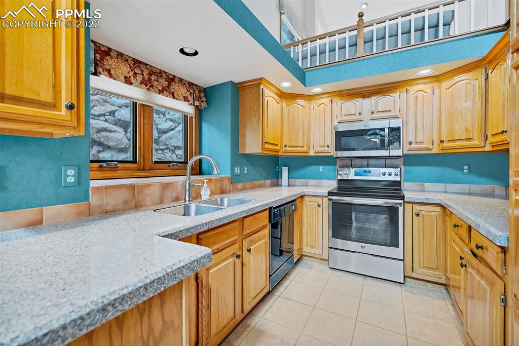 Listing 7753052, Image 23 of 47