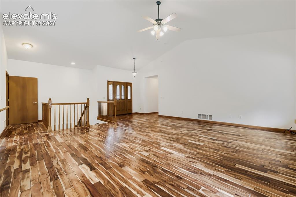 Image 6 of 49: Floor Plan