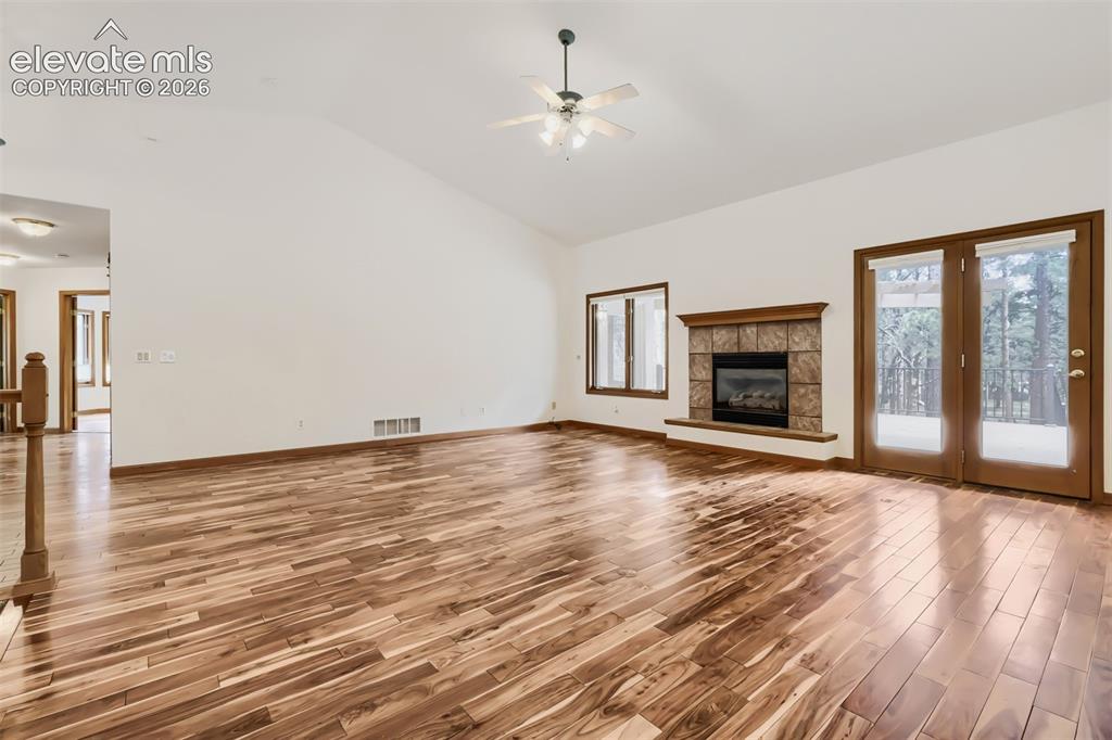 Image 7 of 49: Living Room