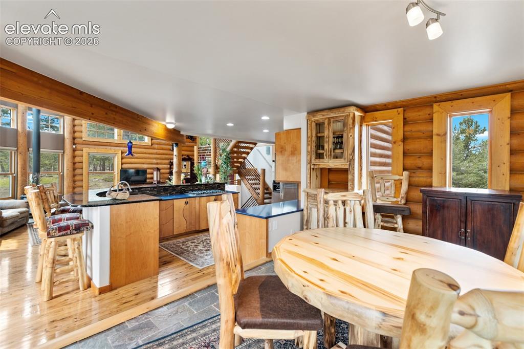 Image 13 of 48: Kitchen