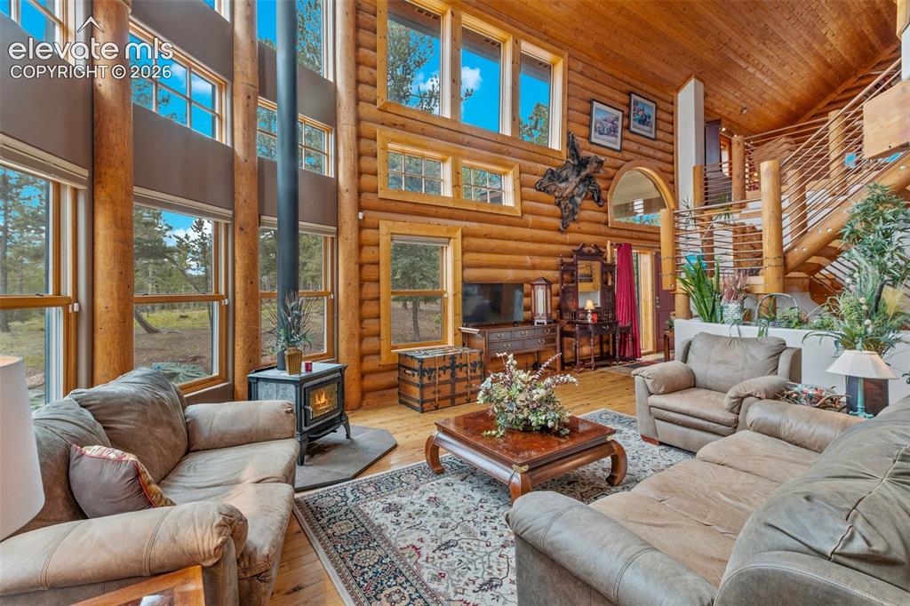 Image 8 of 48: Living Room