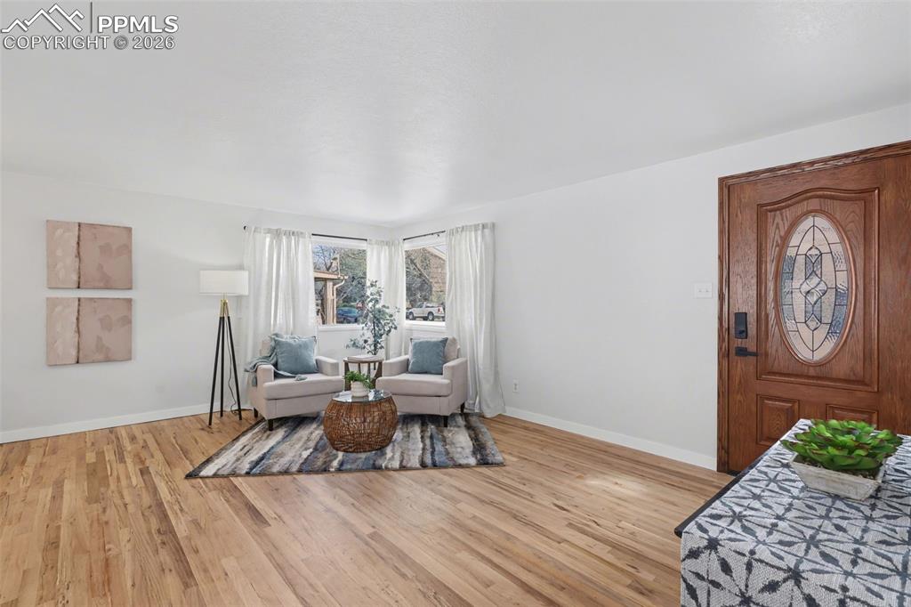 Image 6 of 20: Living Room