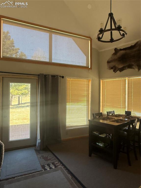 Image 20 of 40: Entry