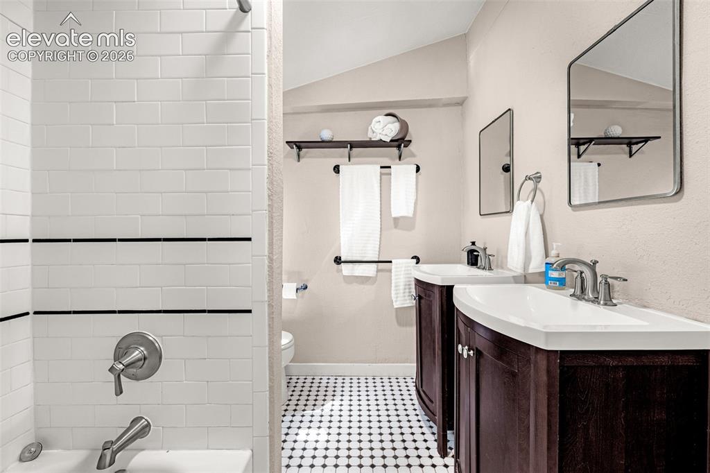 Image 17 of 48: Master Bathroom