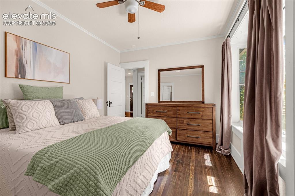 Image 20 of 48: Master Bedroom