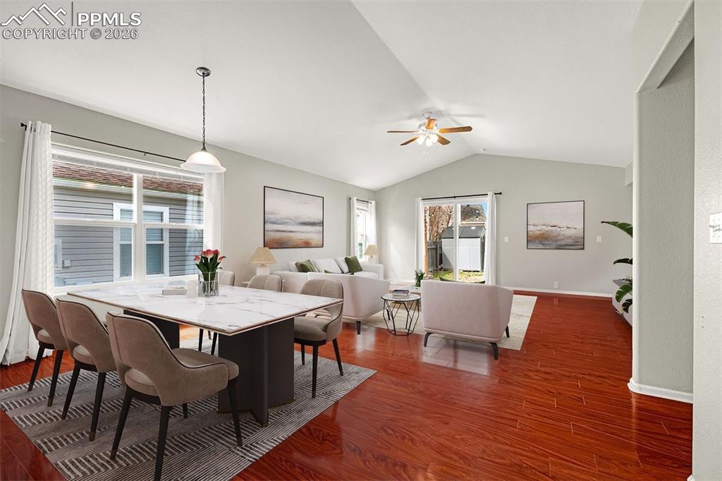 Image 7 of 33: Dining Area