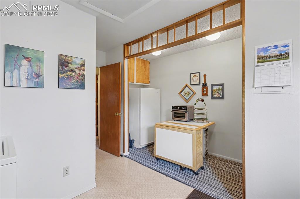 Image 26 of 50: Bathroom