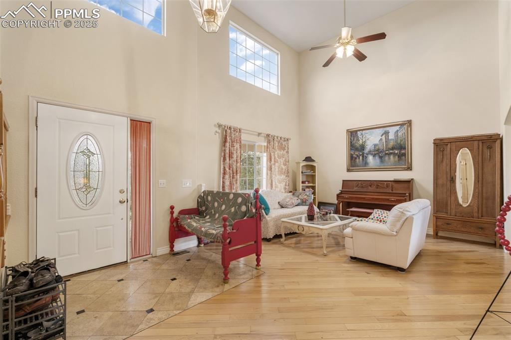 Image 4 of 41: Living Room