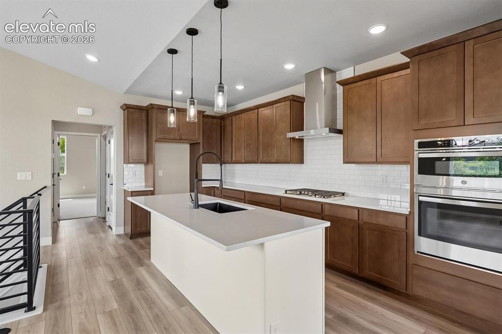 Image 5 of 22: Kitchen
