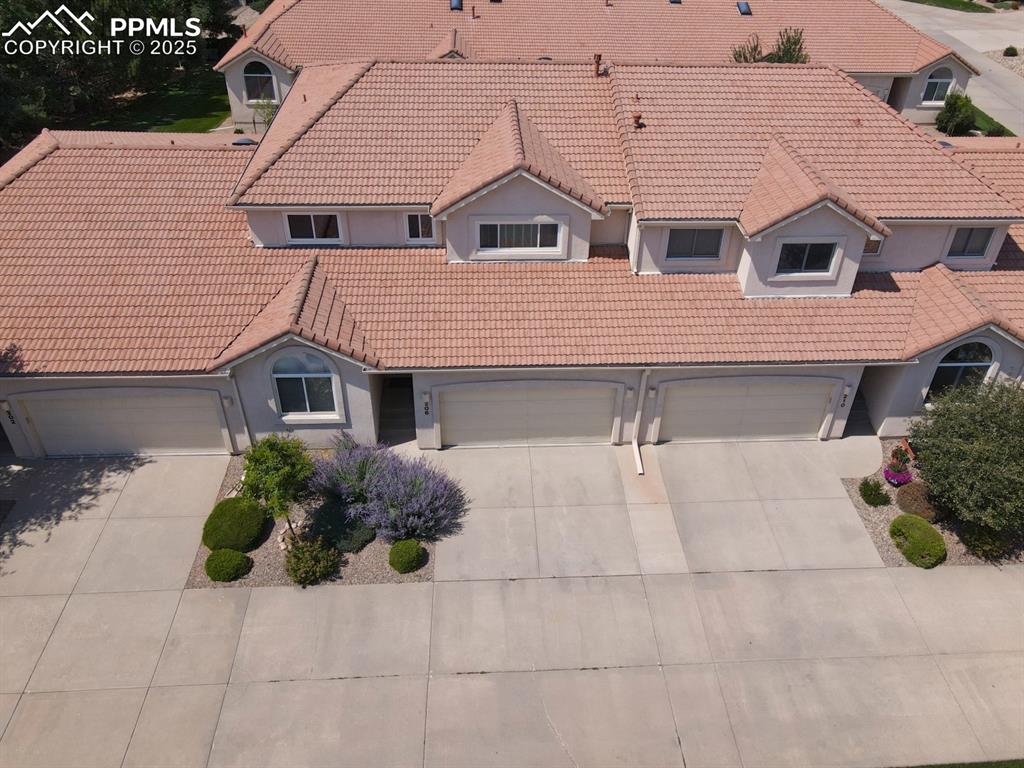 Image 33 of 41: Aerial View of front of property