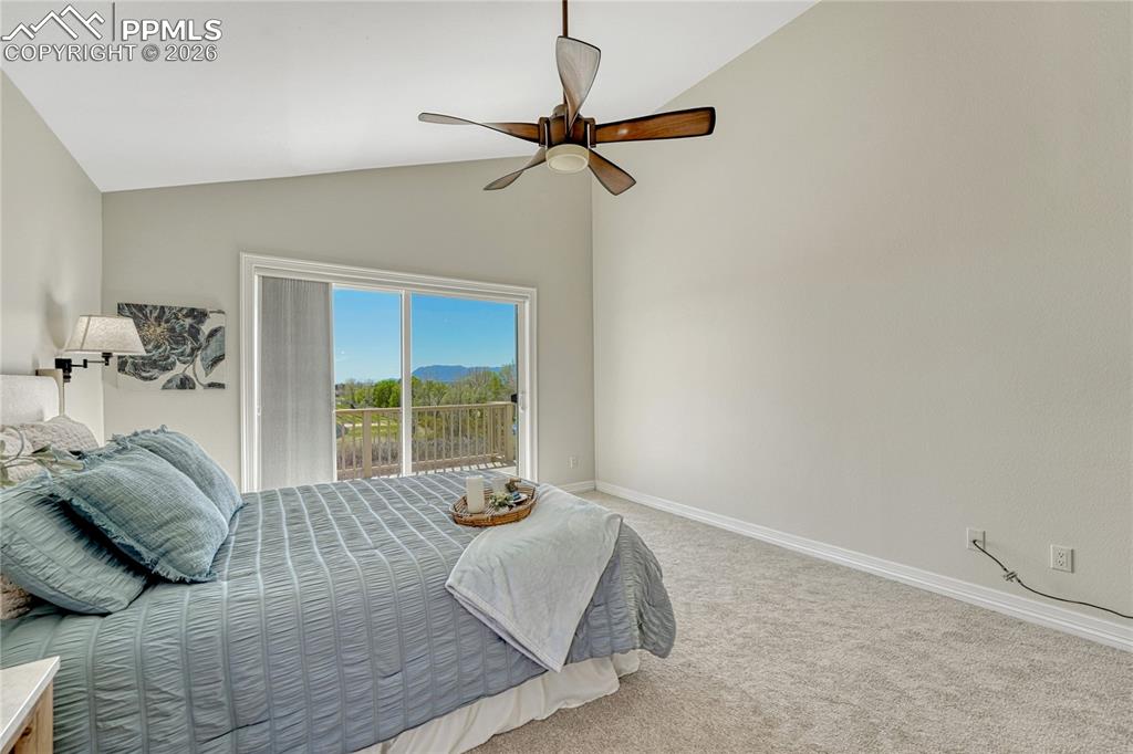 Image 24 of 50: Bedroom