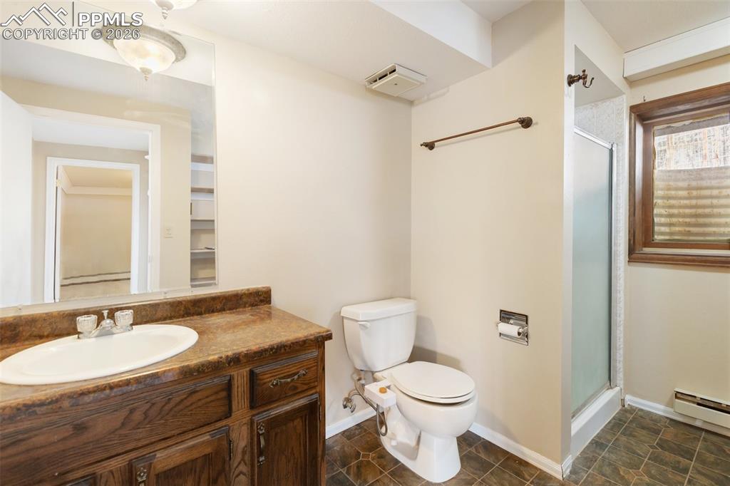 Image 28 of 32: Lower Level 3/4 Bath