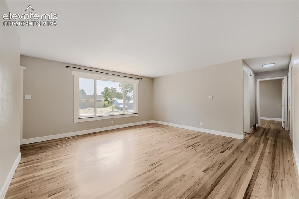 Image 4 of 28: Living Room