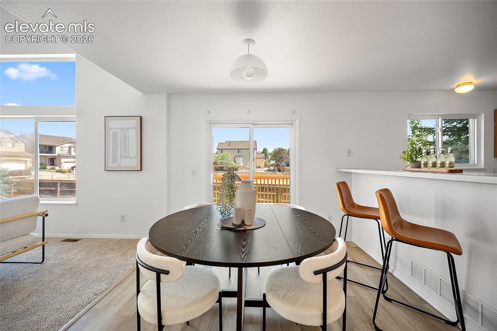 Image 10 of 44: Dining Area