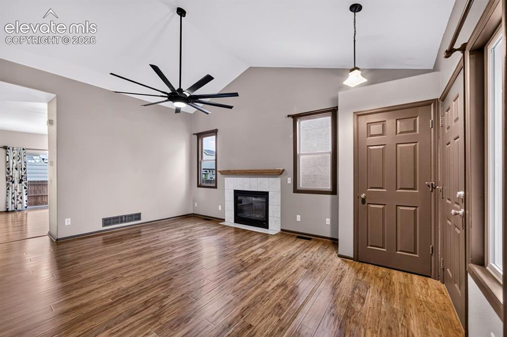 Image 5 of 22: Living Room