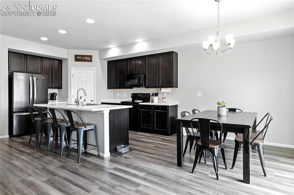 Image 6 of 37: Kitchen