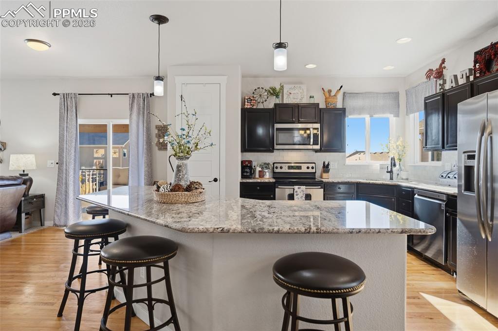 Image 16 of 49: Kitchen