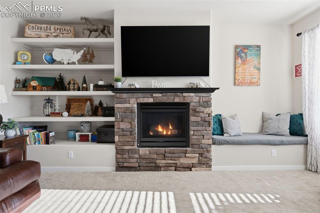 Image 22 of 49: Family Room