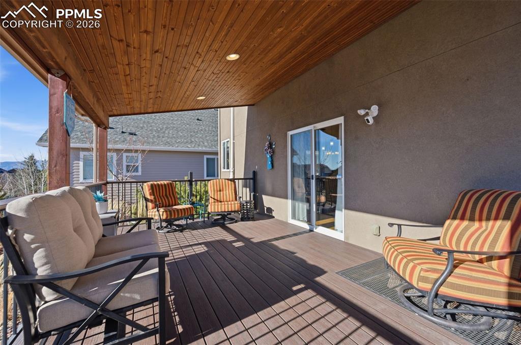 Image 44 of 49: Deck