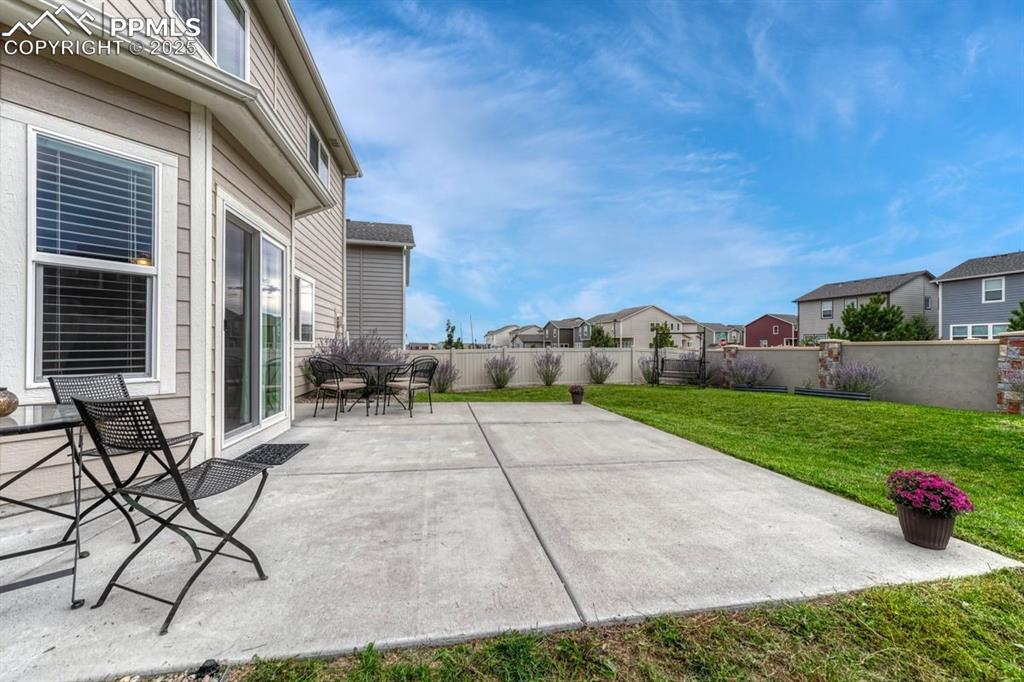 Image 29 of 40: Perfect patio for entertaining or just a quiet night enjoying the sunset an