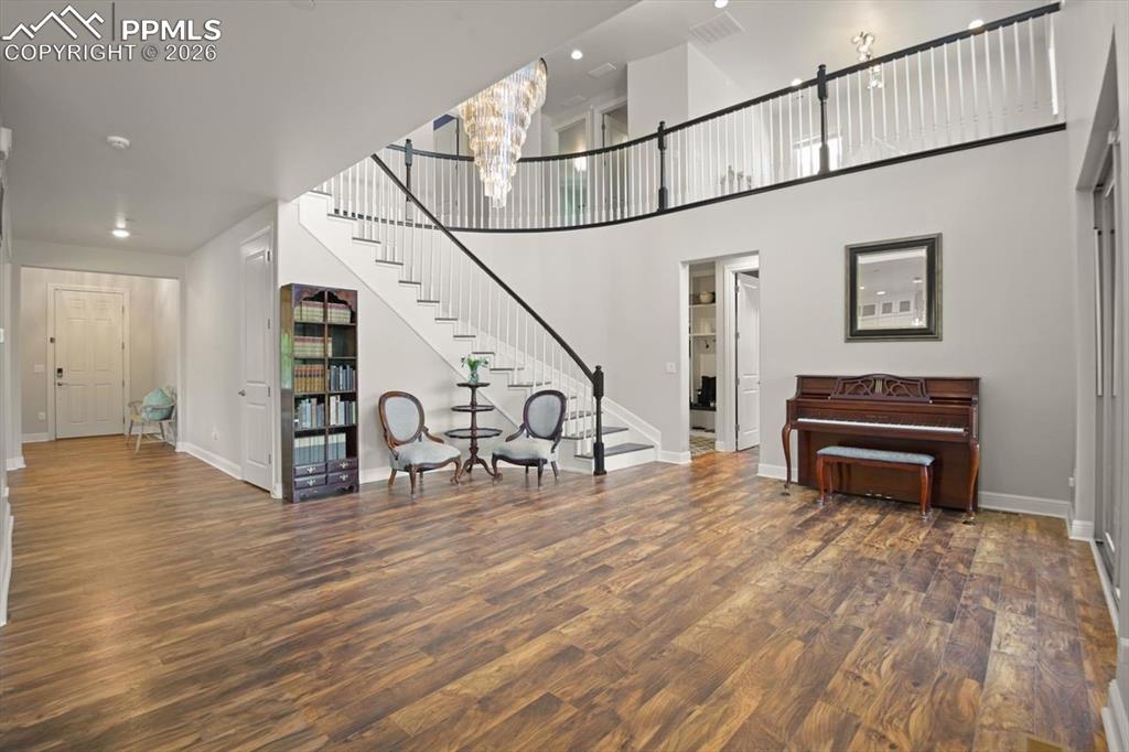 Image 11 of 50: Living Room