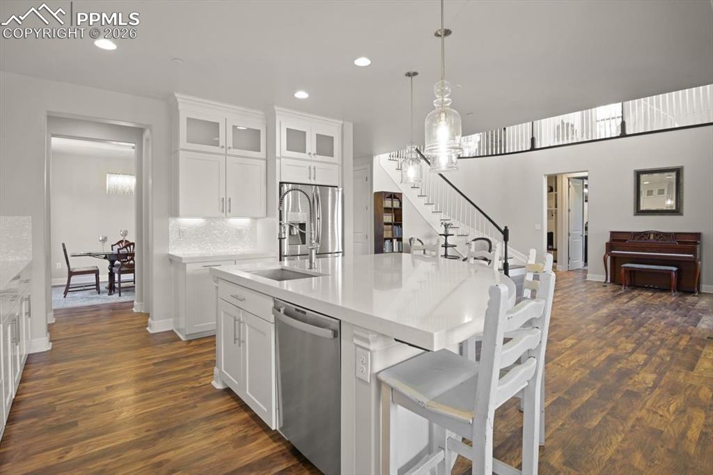 Image 14 of 50: Kitchen