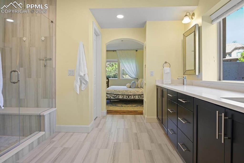 Image 48 of 50: Bathroom