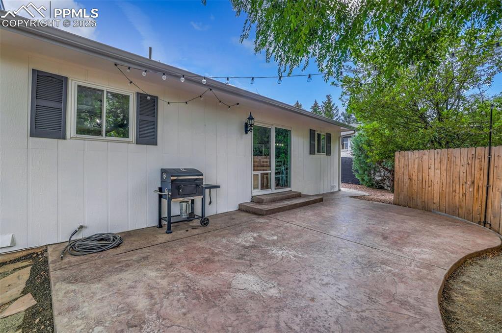 Image 32 of 45: Patio