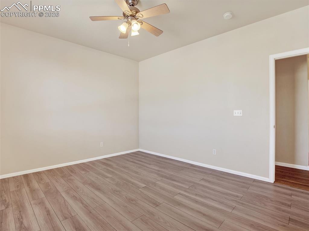 Image 23 of 49: Master Bedroom