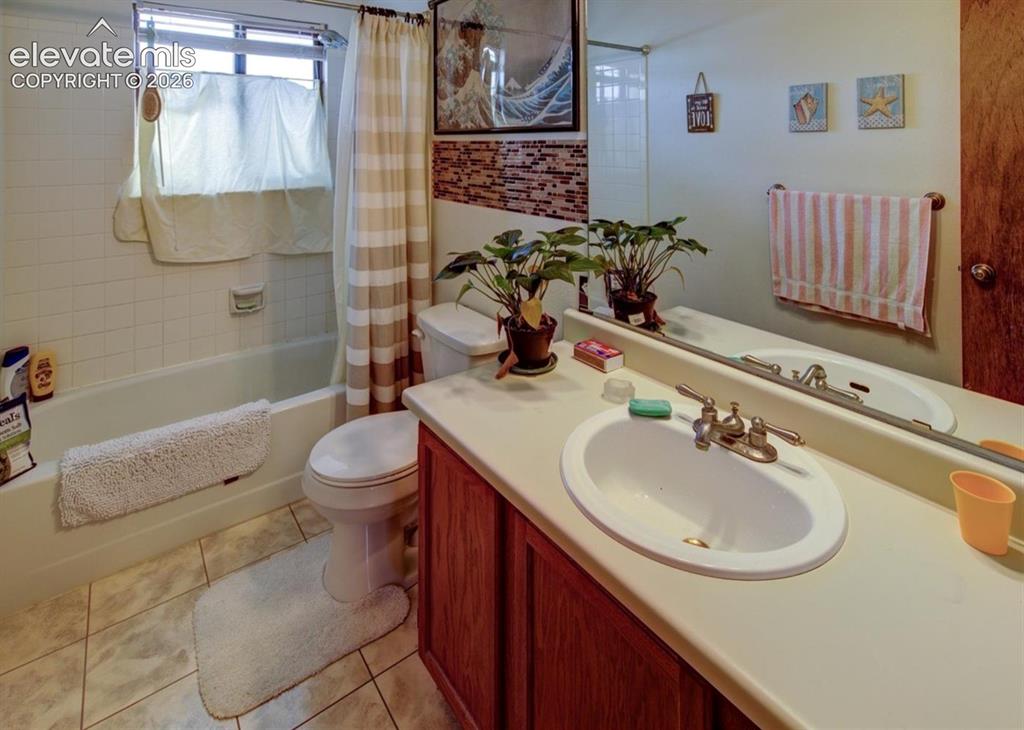 Image 12 of 17: Master Bathroom