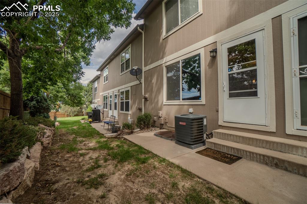 Image 26 of 28: Back of Structure