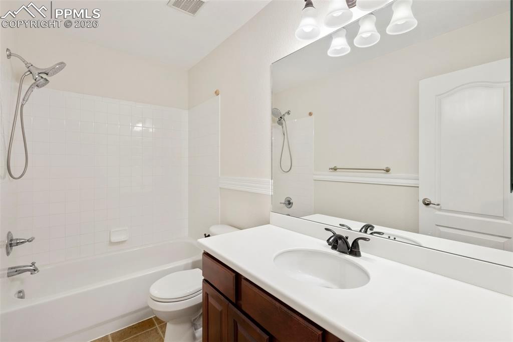 Image 17 of 31: Second floor full bath