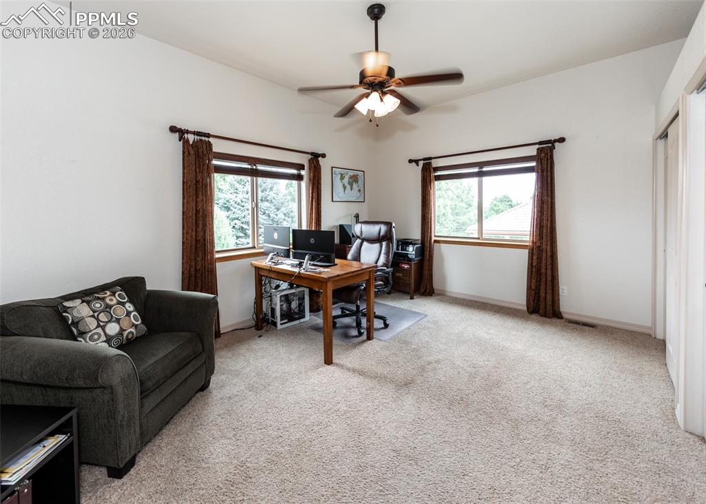 Image 24 of 40: Bedroom #3