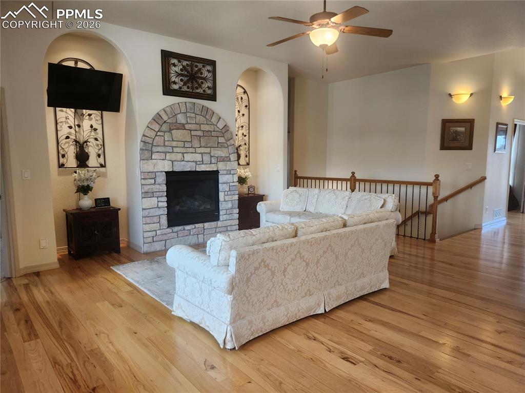 Image 8 of 40: Family room with gas fireplace